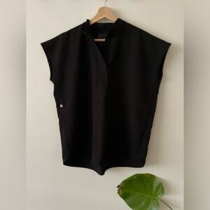 Figs Rafaela oversized scrub top.